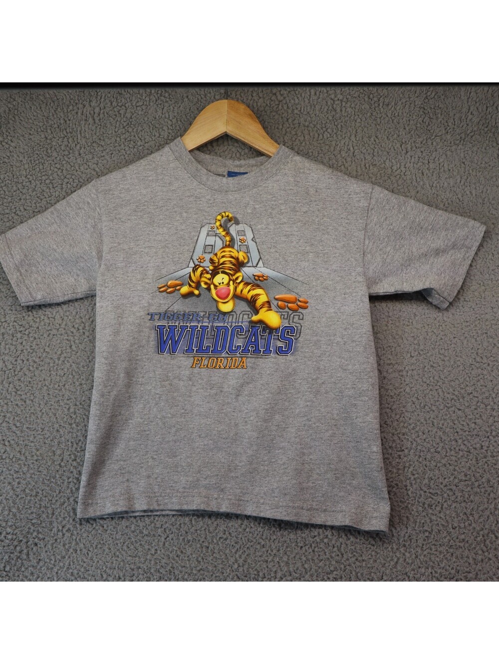 Disney Tigger Winnie Pooh Florida Wildcats T-Shirt sz 7 USA